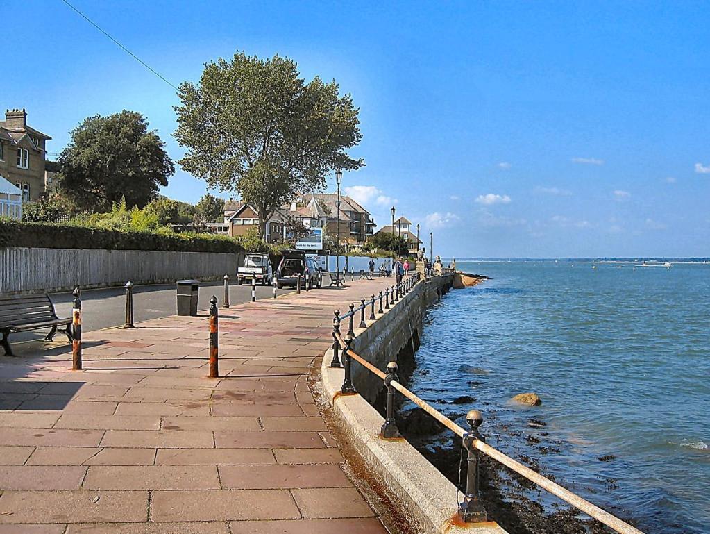 Crofton House Garden Apartment Ryde  Εξωτερικό φωτογραφία